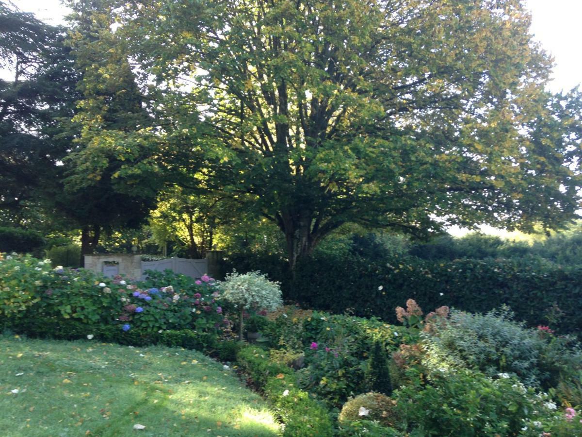 Les Chaumieres Du Pays D'Auge Bed & Breakfast Le Breuil-en-Auge Exterior photo